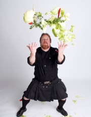 Eric McBride 2013 Food juggle Eric McBride 2013 Food juggle